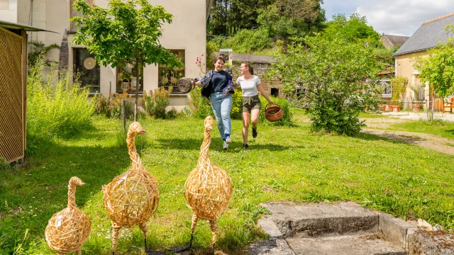 Centre d'Art autour de L'Osier à la rencontre de M Hélène Métézeau, Maître artisan d'art