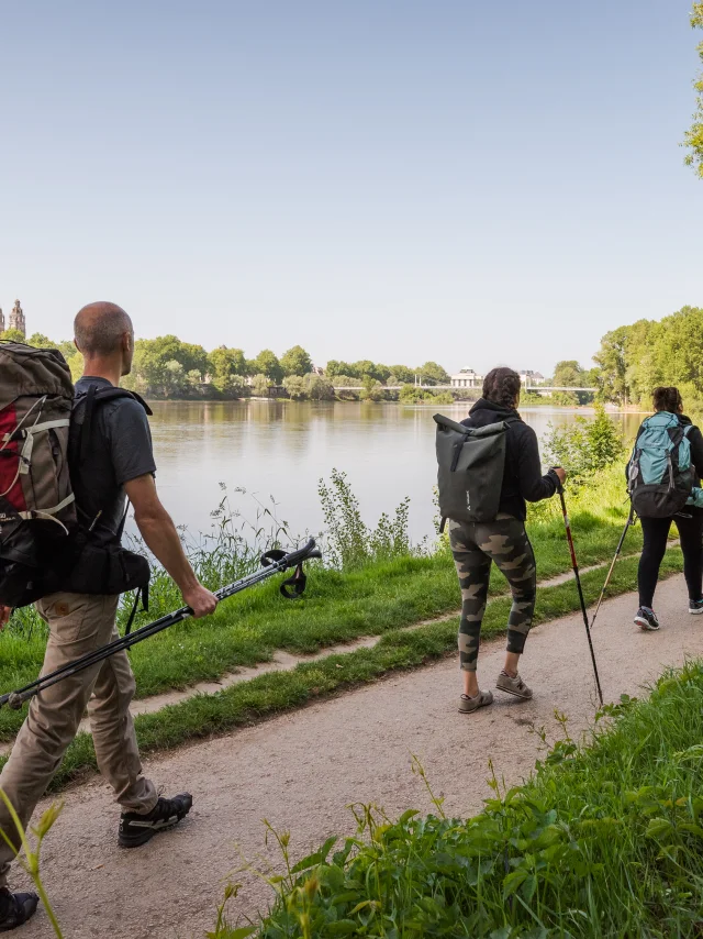 Randonnée GR®3 à Tours