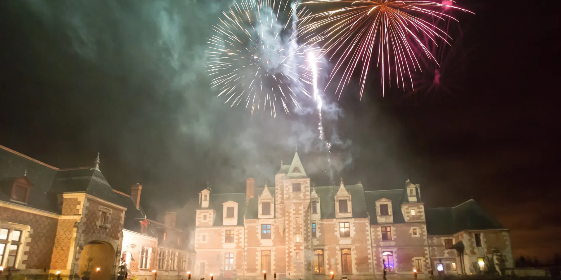 Vuurwerk bij Kasteel Jallange