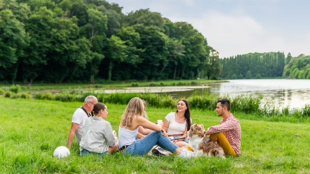 Etang Brossard Les Hermites Vacances avec son chien
