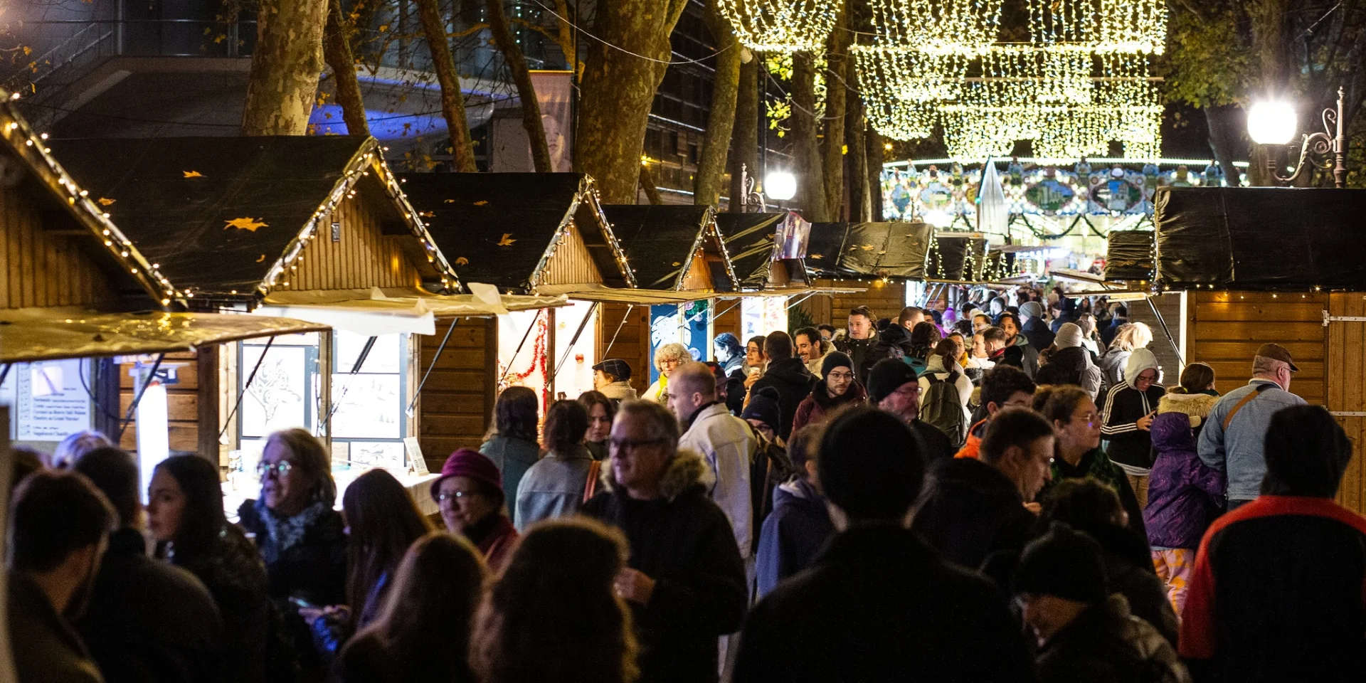Marché de Noël du boulevard Heurteloup, à Tours.