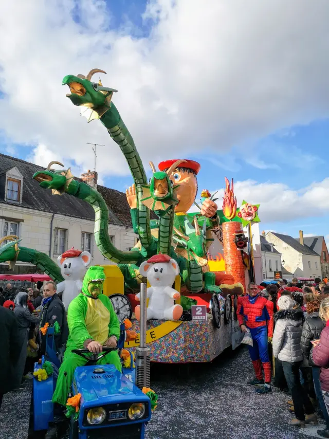 Carnaval de Manthelan : défilé, animations, groupes musicaux...