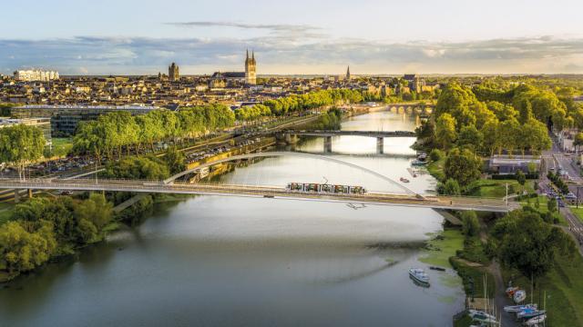 vue panoramique pont confluences angers