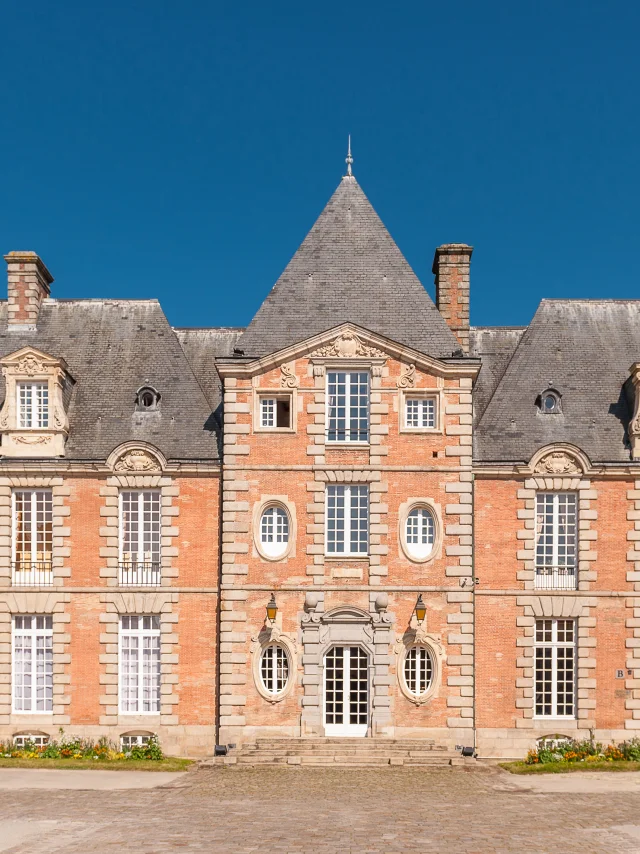 Façade de l'Hôtel de Guise, Préfecture de l'Orne