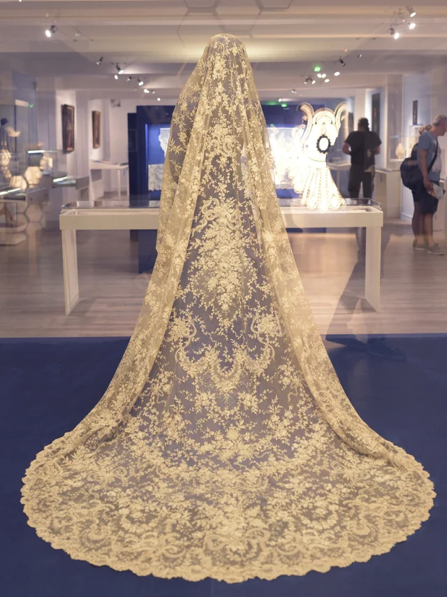 Voile de mariée en dentelle au point d'Alençon