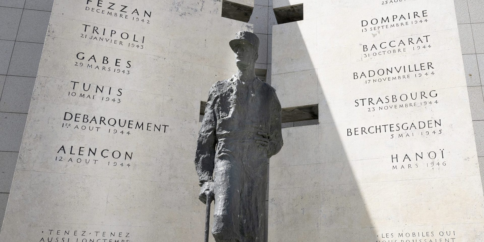 Statue du général Leclerc à Alençon