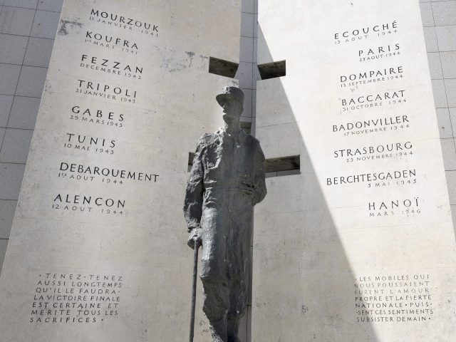 Statue du général Leclerc à Alençon