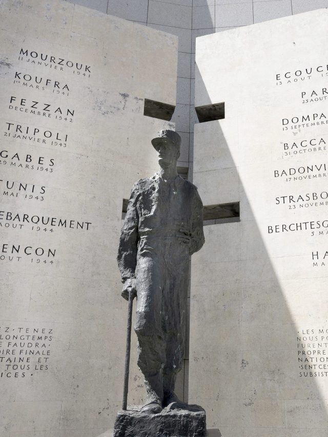 Statue du général Leclerc à Alençon