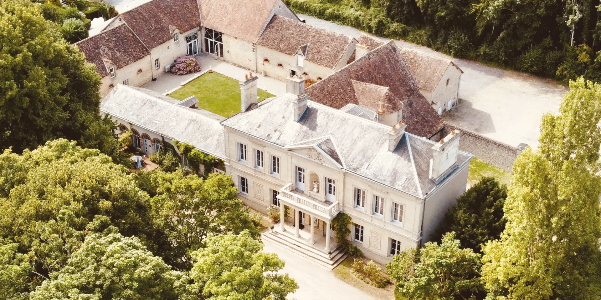 Vue aérienne du château des Requêtes
