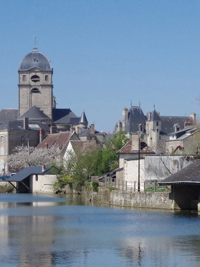 Vue sur Alençon et les bords de Sarthe