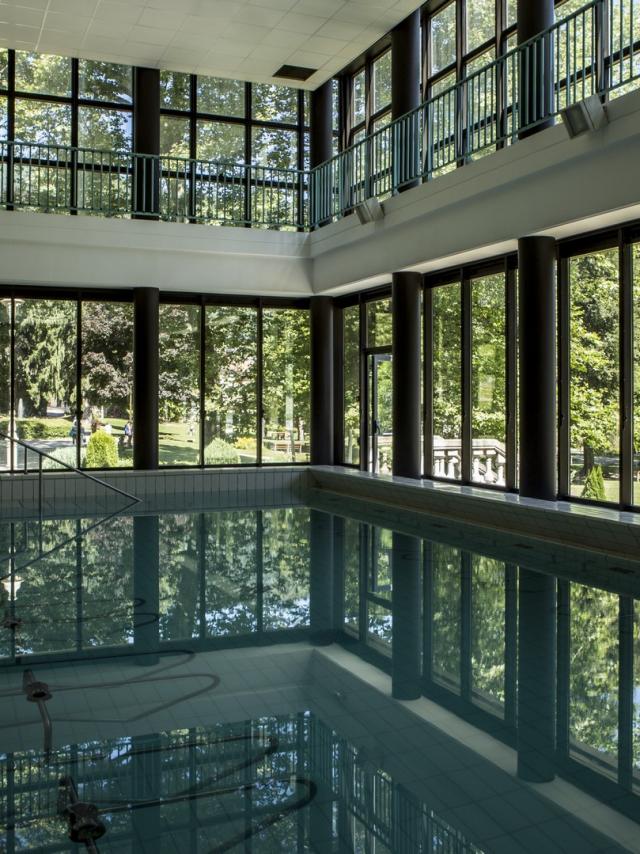 Piscine Thermale Allevard Crédit Photo ©gilles Trillard