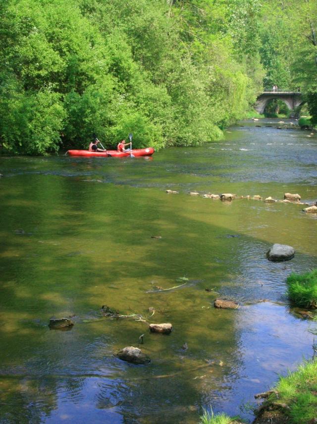 Canoeing in Saint-Léonard-des-Bois