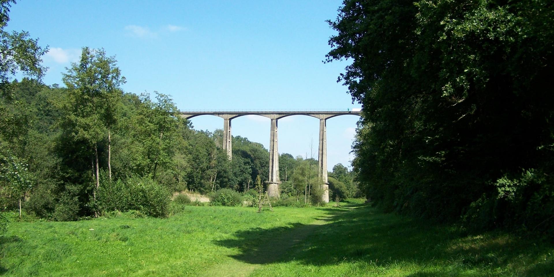 La croix à coquilles hiking trail