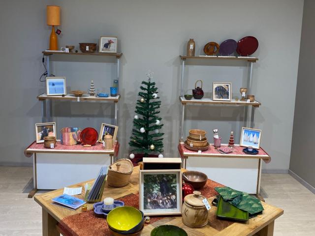 Boutique de Noël à l'Office de Tourisme de Fresnay-sur-Sarthe