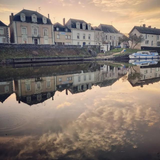 Instagram #anjoubleu