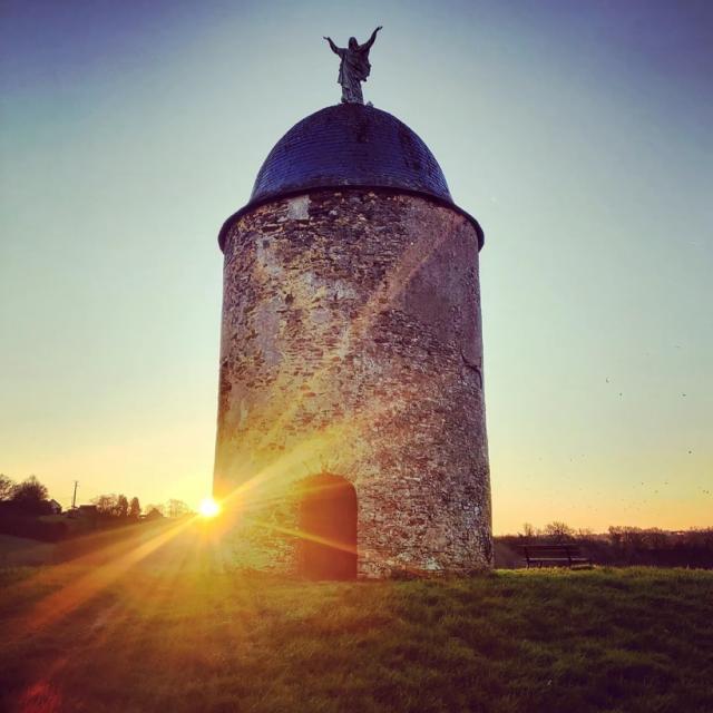 Instagram #anjoubleu