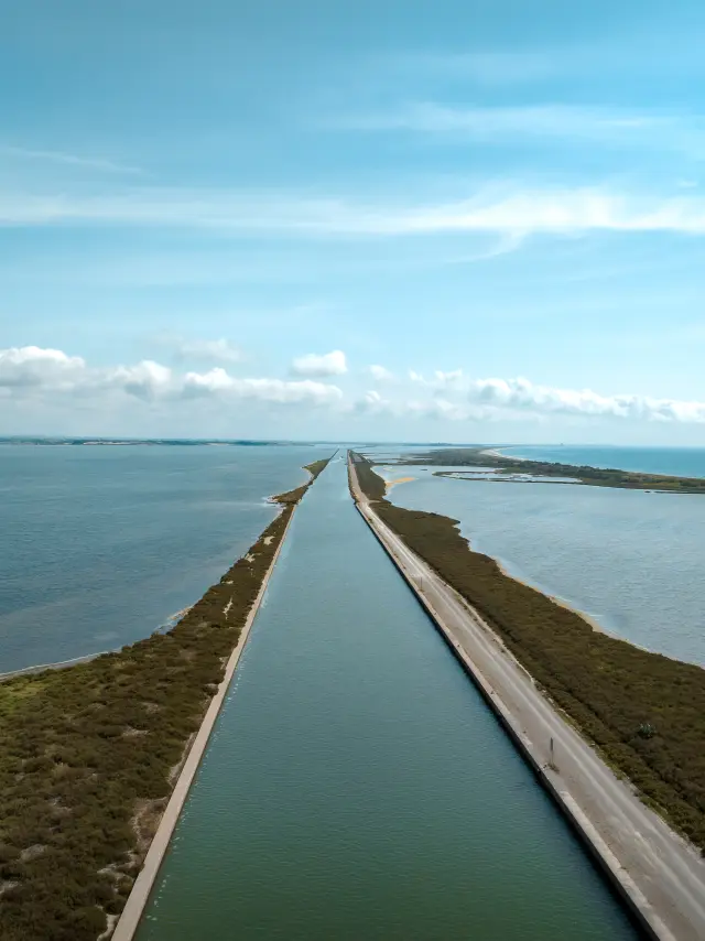 Canal du Rhône à Sète, les Aresquiers