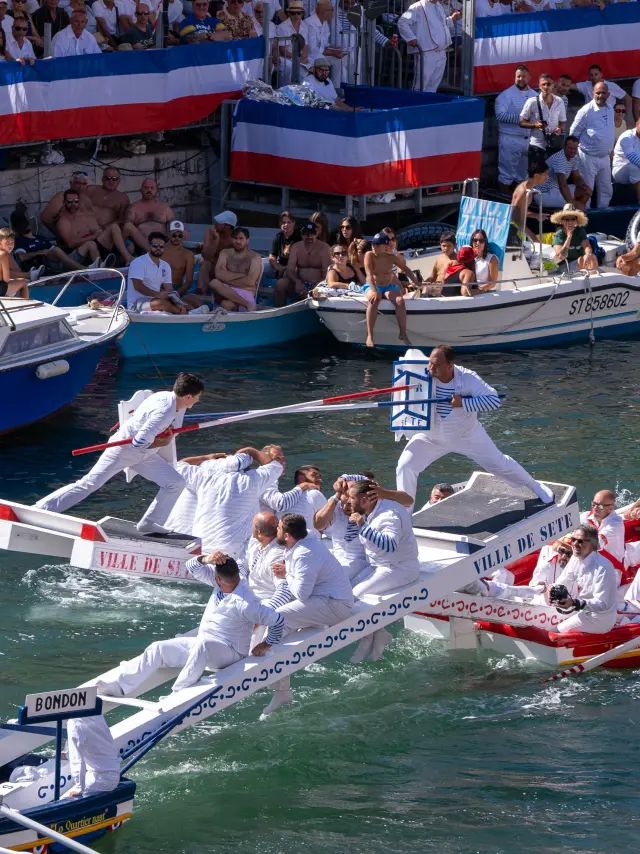 Tournoi des joutes poids lourds, lundi de la Saint-Louis. Cadre royal.