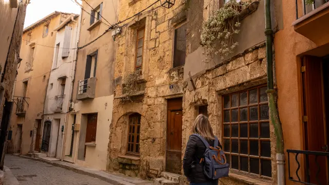 Ruelles, centre historique de Poussan.