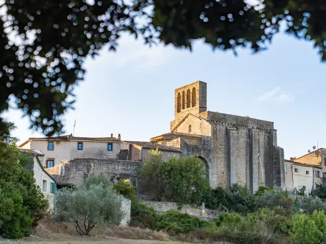 Jardin méditerranéen de Montbazin, chapelle Saint-Pierre