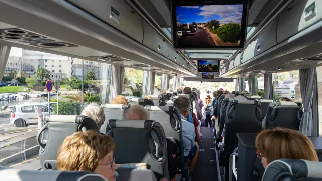 Visite guidée Demain nous appartient (DNA) en Bus avec Marianne (Cinétour)