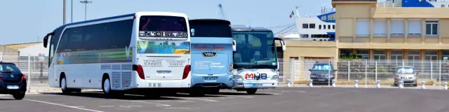 Bus Gare Du Maroc L Caravano Ot Thau 14230 1200px 12010299