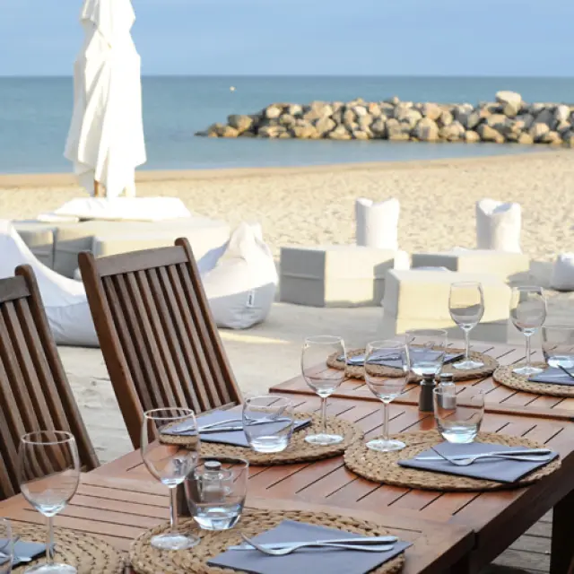 Resto Le Poisson Rouge Lepoissonrouge 21