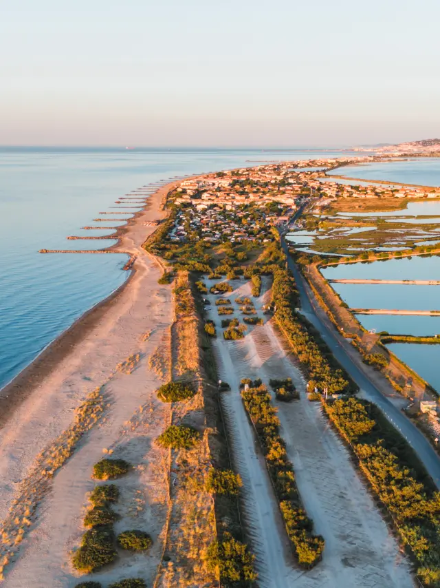 Frontignan au lever de soleil