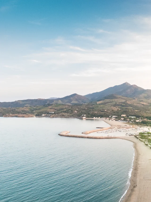 . Photography by Stephane Ferrer Yulianti. Photographie de Stephane Ferrer Yulianti.