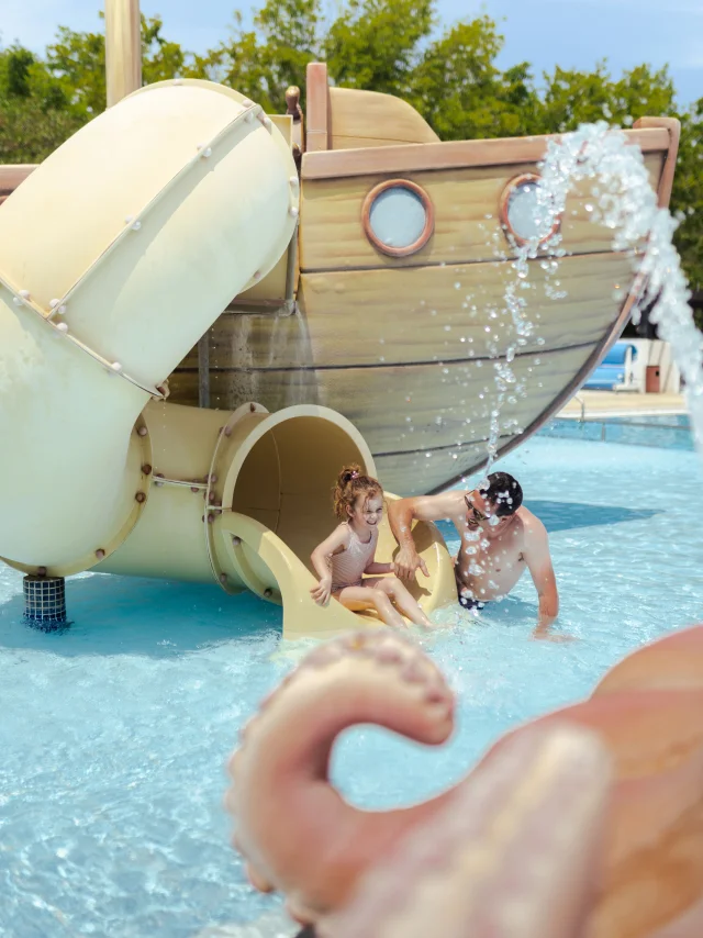 Piscine Argelestourisme Hugo Martin 98792