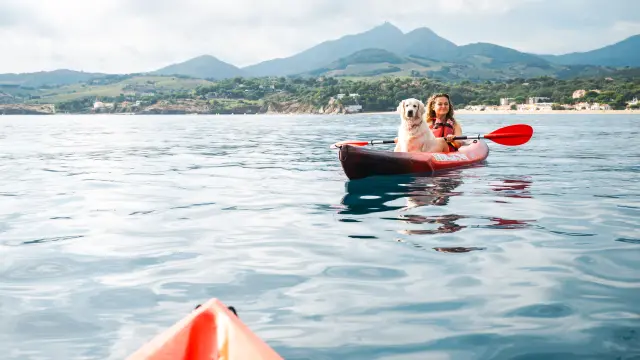 Kayak_avec_chien-ArgelesTourisme-Marion_Carcel_-_Foehn_Photographie-111912-1.jpg