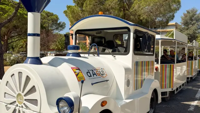 Petit Train Touristique Argelestourisme Juliette Laurent 120335