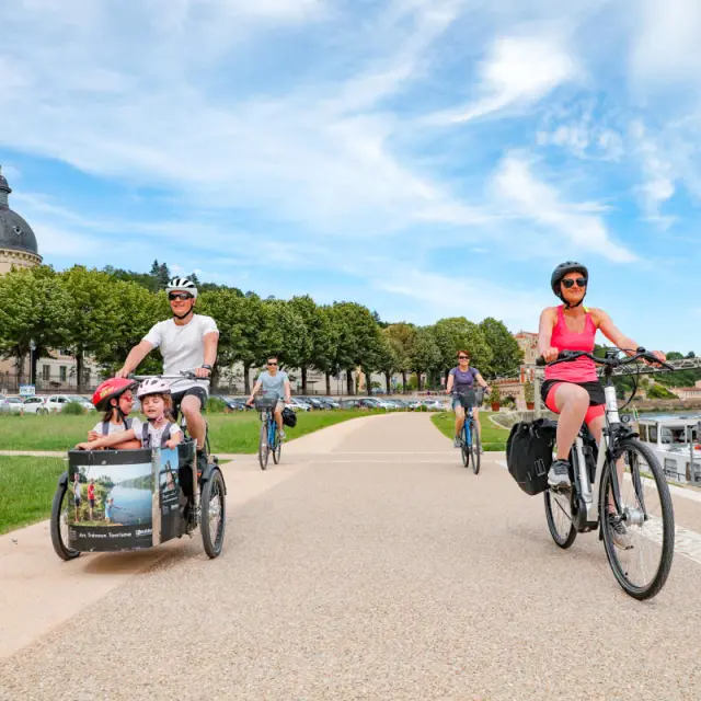 Stroll on the Voie Bleue in Trévoux (2)