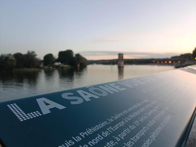 View of the Saône from the Trévoux jetty