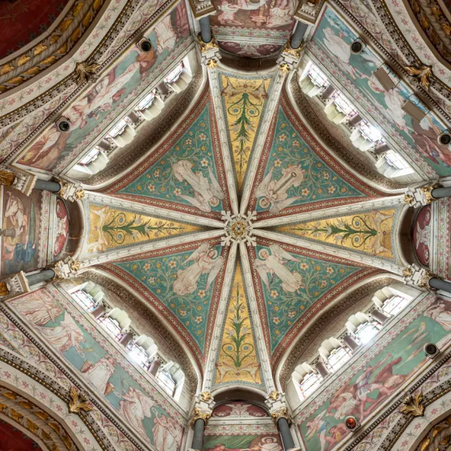 Coupoule de la Basilique à Ars