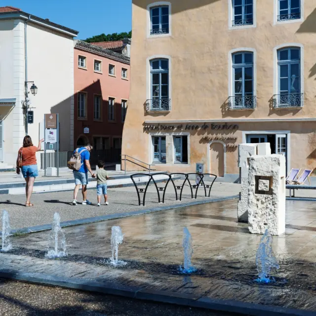 Visite de Trévoux en famille