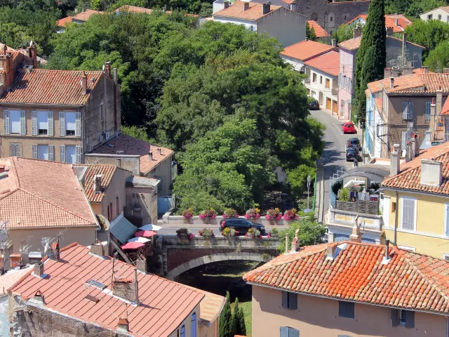 Vue Village Roquevaire Oti Aubagne