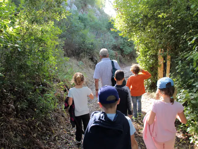 Groupe Scolaires Guide Sentier La Treille Oti Aubagne