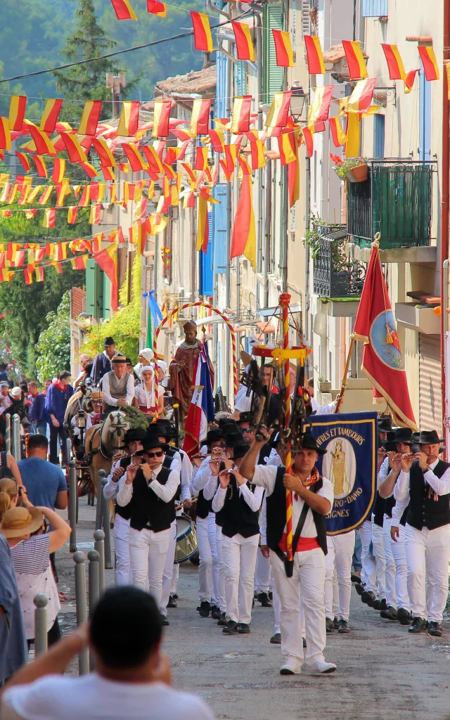 Fifre Cavalcade Tradition Provence Cuges Les Pins