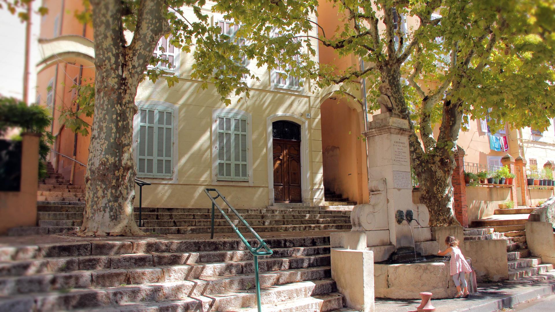 Fontaine Rue De Guin Centre Historique Aubagne