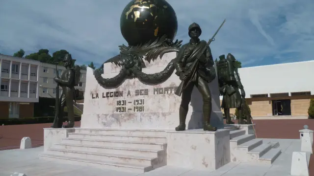 monument-morts-legion-etrangere-oti-aubagne-scaled.jpg