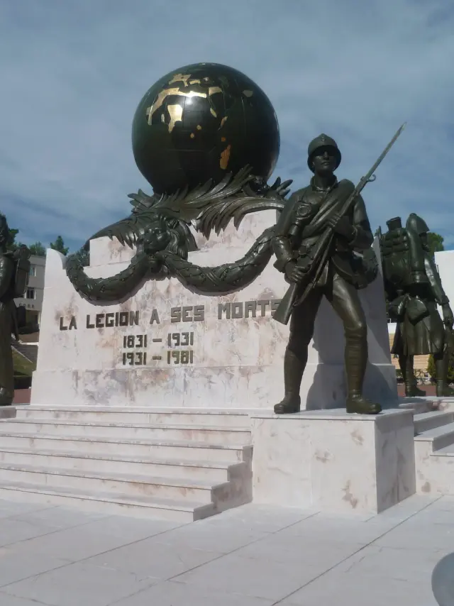monument-morts-legion-etrangere-oti-aubagne-scaled.jpg