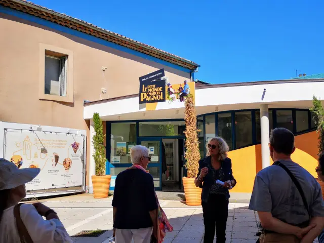 Entrée du Petit monde de Marcel Pagnol - OTI Aubagne