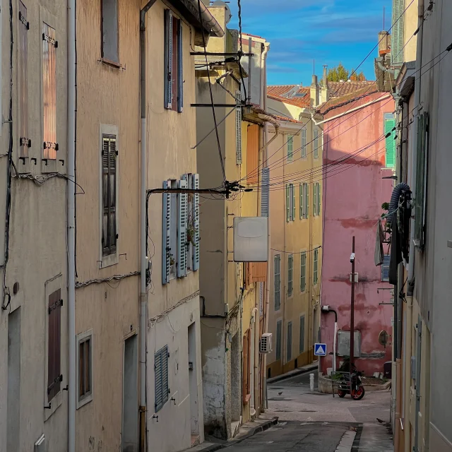 Ruelle colorée d'aubagne