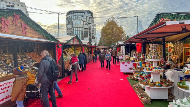 Marché aux santons et à la céramique