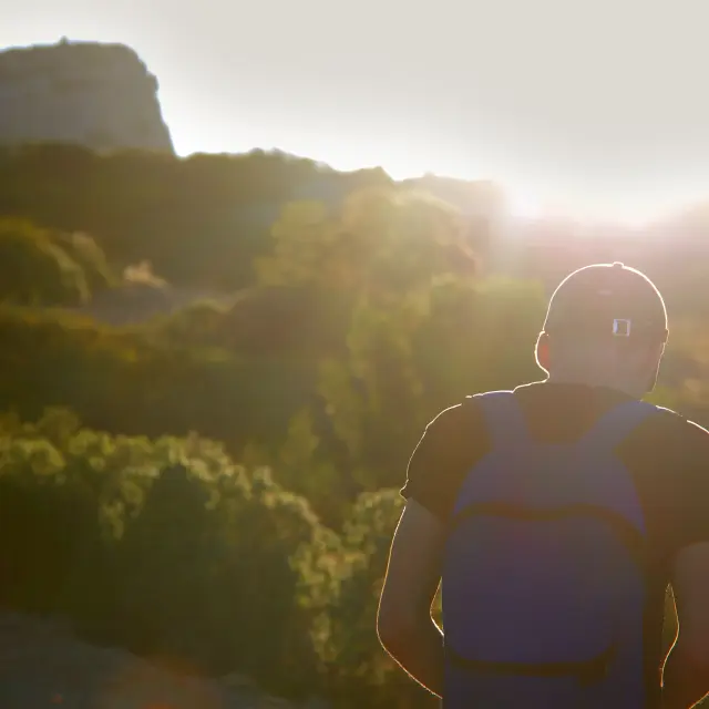 Randonneur Garlaban Soleil Garrigues Oti Aubagne