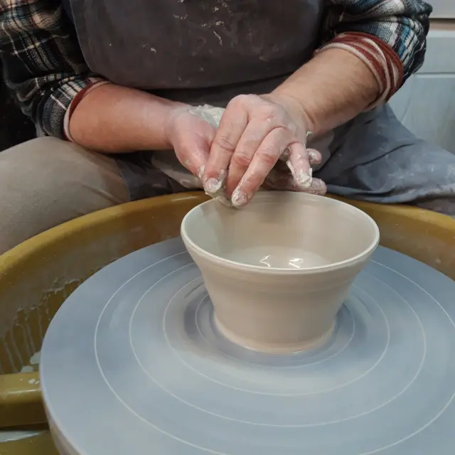 Atelier Argile Et Le Gris Devient Bleu