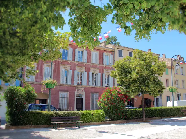 Saintzacharie Jpvallorani017