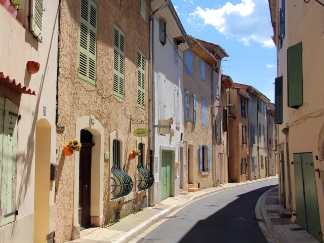 Saintzacharie Jpvallorani006 1 1