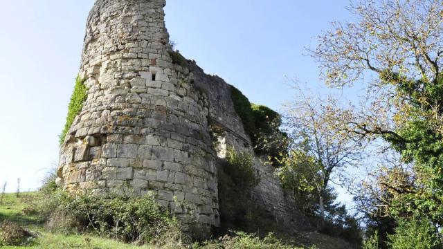 Ruin of Château de Montferrand in the commune of Banassac, overlooking the Lot Valley.
